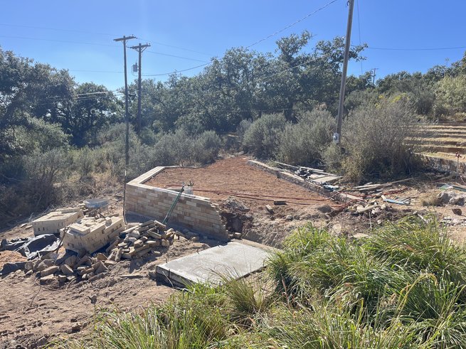Construction of retaining walls 11